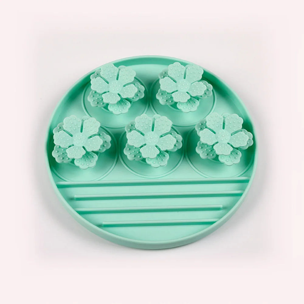 Pet Snuffle Mat round Slow Feeder Pad - Silicone Suction Cup Dog Feeding Mat, Anti-Choke Cat Food Bowl,